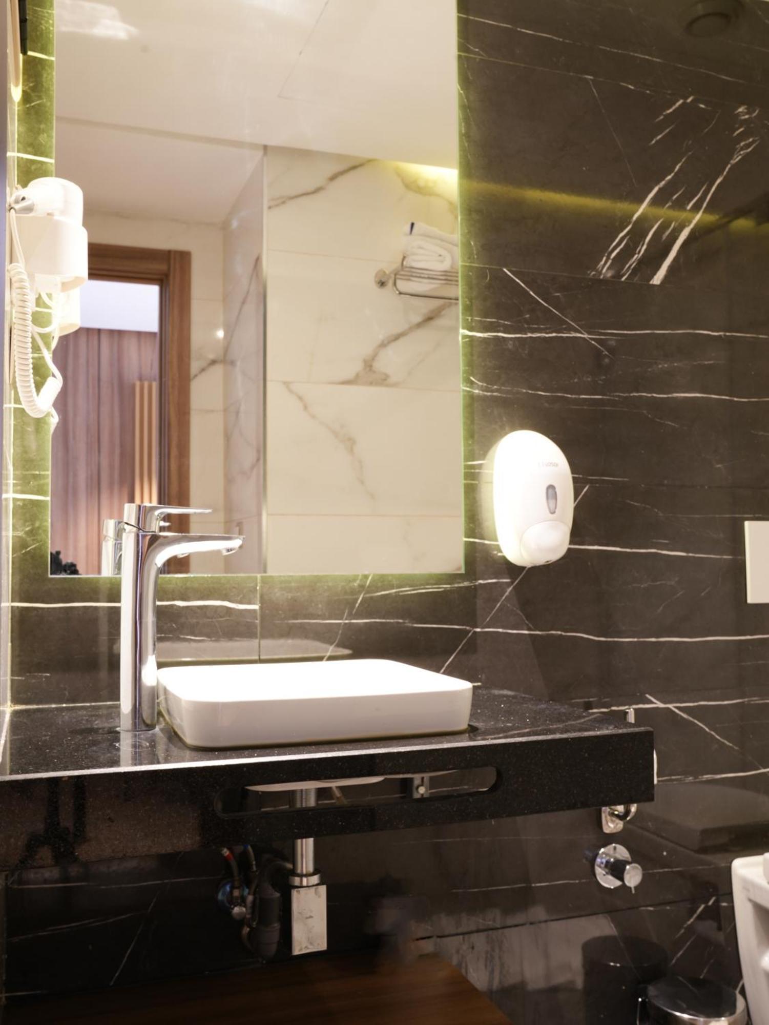First Suites Hotel 라바트 외부 사진